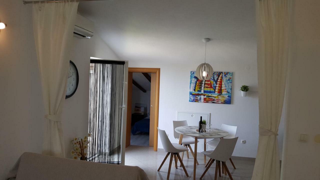 Apartments Crikvenica Eksteriør billede